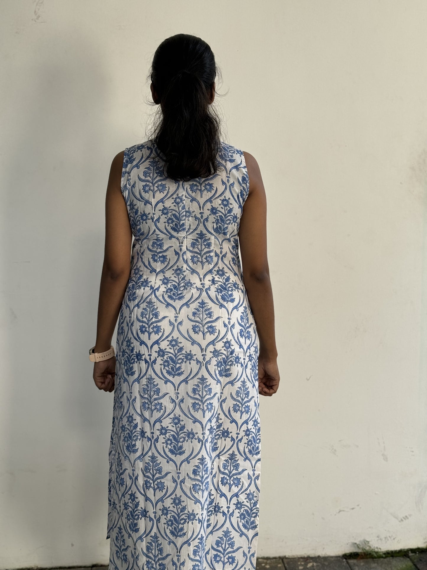 Blue and White Floral Motif Kurta